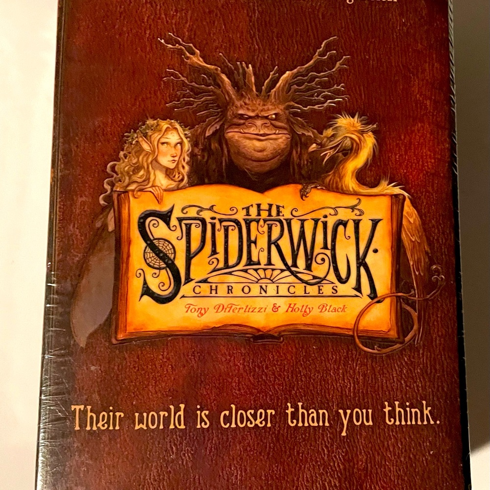 New sealed Spiderwick Chronicles series